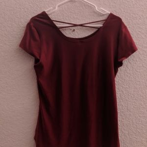 No Boundaries maroon shirt